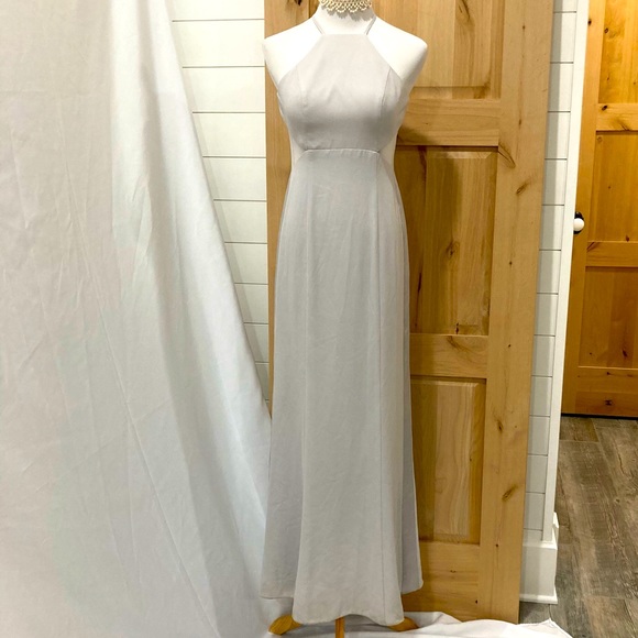 Vera wang light gray gown size 2 - Picture 1 of 12